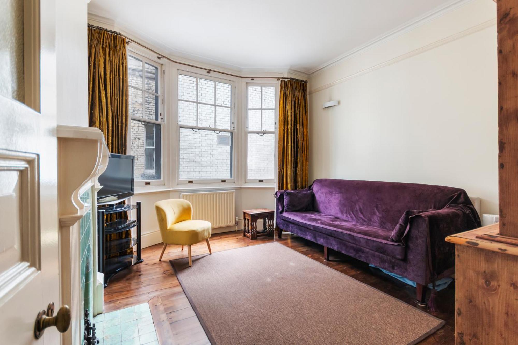 Spacious 1 Bed Holborn Apartament Londra